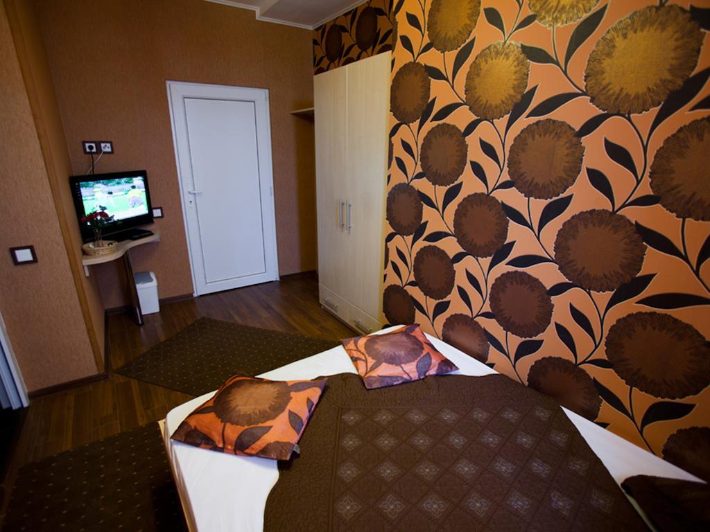 Hotel La Gil Bukareszt Pokój zdjęcie