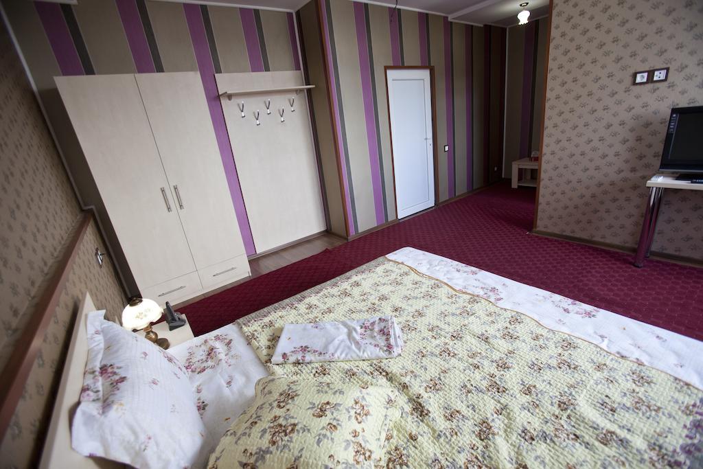 Hotel La Gil Bukareszt Pokój zdjęcie